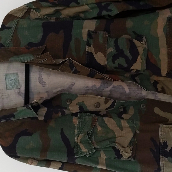 Authentic Military Camo Jacket - Picture 7 of 8